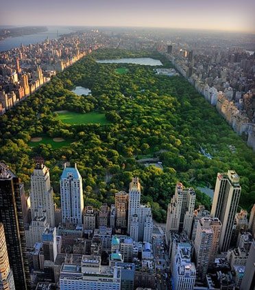 Hunter College Campus in the Heart of New York City image showing Hunter College campus in the upper east side, New York City